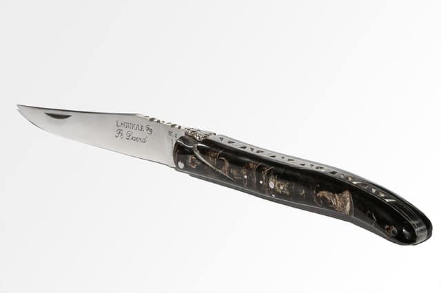 pocket knife